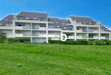 A VENDRE  A  PORT LOUIS – EN EXCLUSIVITE AVEC UNE VUE MER  APPARTEMENT T2 DE 45 M²