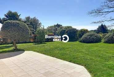 GUIDEL – MAISON CONTEMPORAINE  NON MITOYENNE de 2005 – TERRAIN de 700m²  AVEC DEPENDANCE
