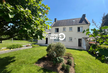 Exclusivité Barraine IMMO – Maison 7 pièces à vendre à Plabennec de 123.6 m² Possibilité 150 m² habitables – Terrain clos de 1020 m²
