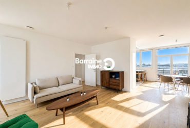 LOCATION BREST TRIANGLE D&rsquo;OR APPARTEMENT  MEUBLE T4 RÉNOVÉ  VUE MER