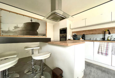 T2 MEUBLÉ – RUE D&rsquo;AIGUILLON – 52.60 m²