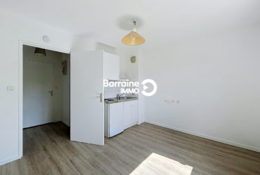 A LOUER BREST KERINOU  STUDIO  18,15 M²  RESIDENCE ETUDIANTE  PROXIMITE UBO ET ISEN