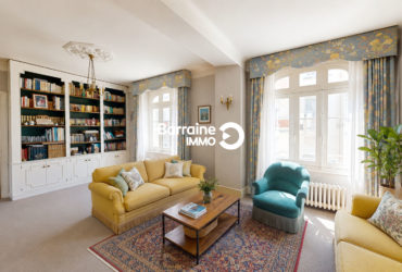 Appartement 5 pièces à rénover avec deux garages et un atelier à Brest Saint Marc