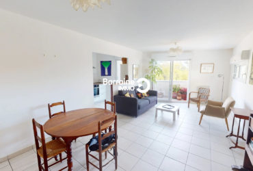A VENDRE- LOMENER – APPARTEMENT T3 À DEUX PAS DE LA MER