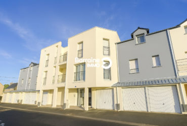EXCLUSIVITE   A VENDRE  BREST LAMBEZELLEC  APPARTEMENT   T2  48M²   1 CHAMBRE     JARDIN PRIVATIF   GARAGE PRIVATIF