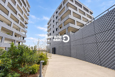EXCLUSIVITÉ A VENDRE BREST CAPUCINS APPARTEMENT T2 41,33 M² BALCON 24 M² PARKING PRIVÉ CAVE