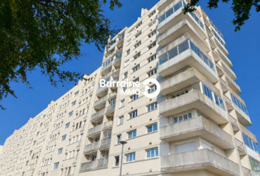 A VENDRE  BREST  BELLEVUE  APPARTEMENT T4  2 CHAMBRES POSS 3  80M²  ASCENSEUR
