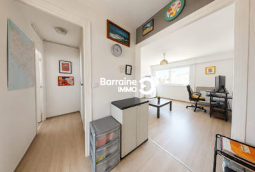 Appartement T1 à vendre à Lorient – Nouvelle Ville, dernier étage, exposition sud- place de parking