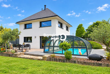 Maison de prestige à Kervignac : un havre de lumière et d&rsquo;élégance