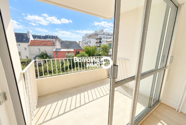 Appartement 2 pièces de 51.33 m2 à vendre à Lorient – Grand balcon -Lumineux et bien situé